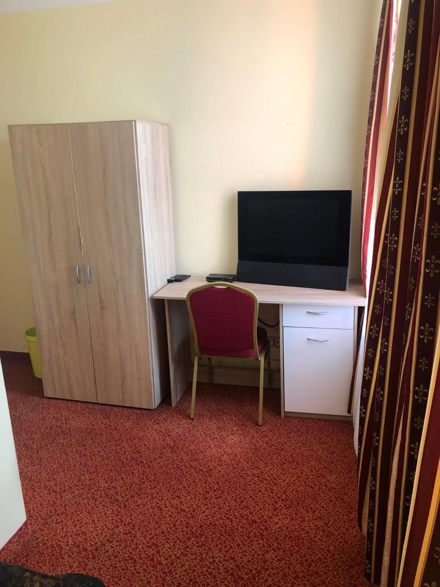 Hotel Eulenspiegel - Das Erlebnishotel In Riesa Chambre photo